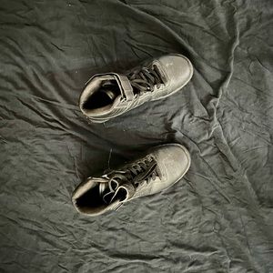 Fila women’s black hi tops